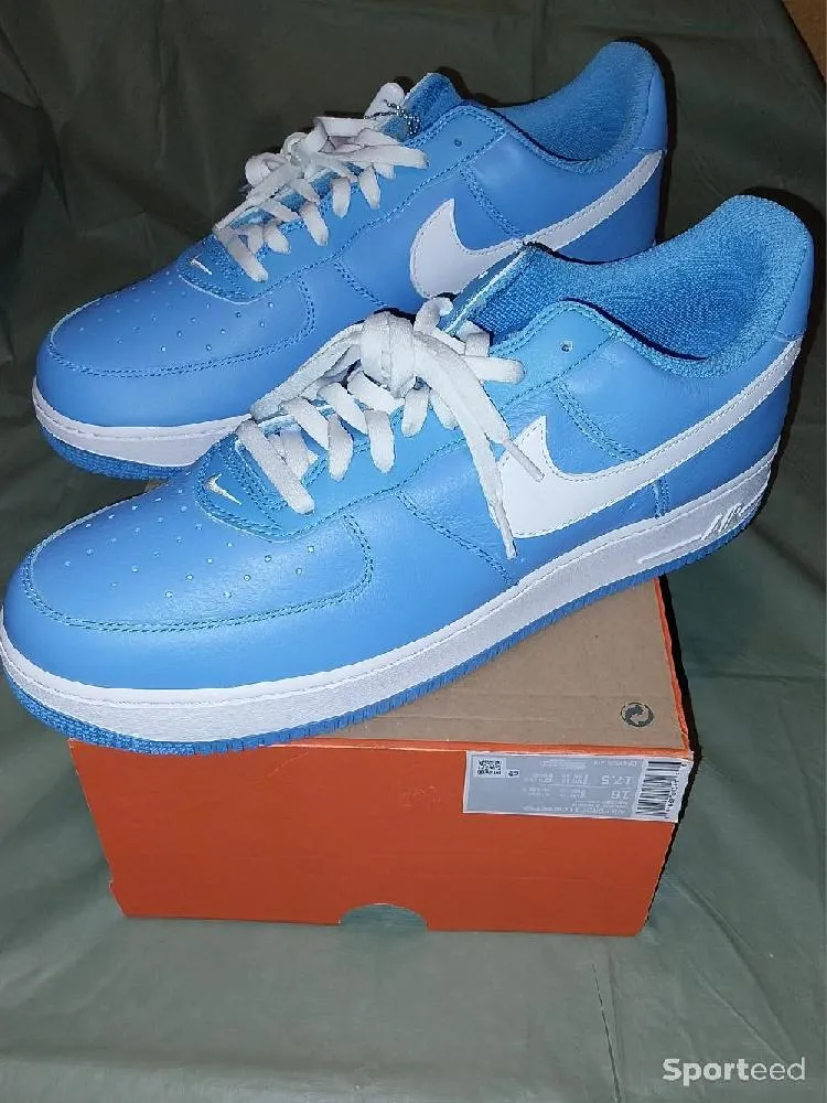 Basket Nike Air Force One Low Rétro  neuf Ajouté le : 02/02/2024