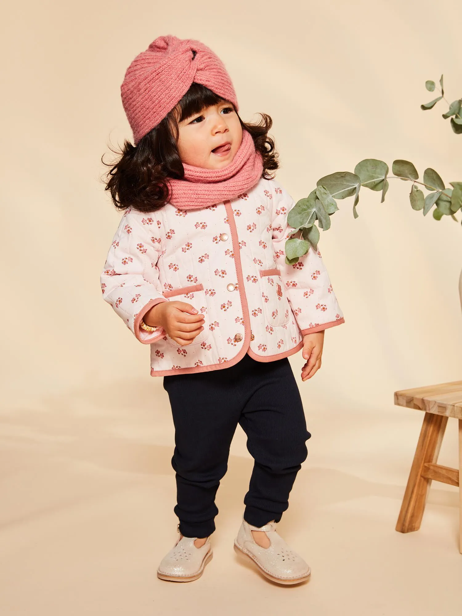 Manteau rose pâle à capuche matelassé à fleurs